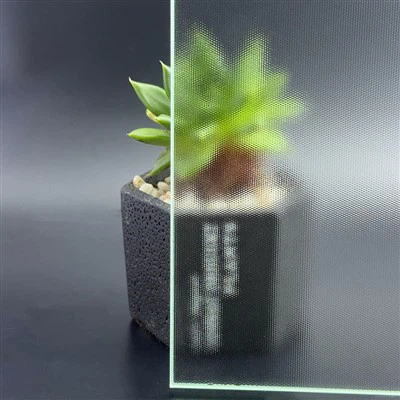 ग्रीनहाउस ग्लास मध्य धुंध